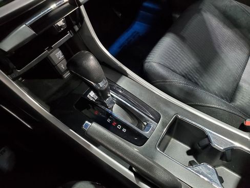 Used 2013 Honda Accord EX image 29