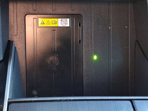 Used 2023 Toyota Sequoia Platinum image 27