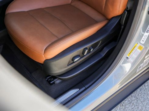 Certified 2023 Cadillac XT5 Premium Luxury w/ Technology Package image 8