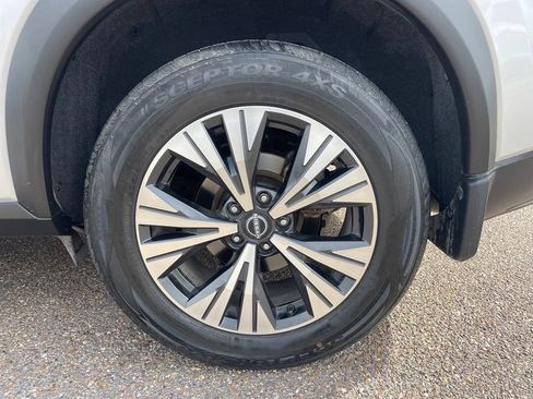 Certified 2023 Nissan Rogue SV AWD/4WD image 17