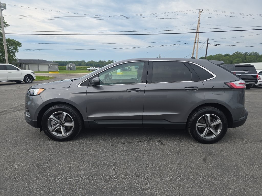 Used 2024 Ford Edge SEL w/ Convenience Package AWD/4WD image 9