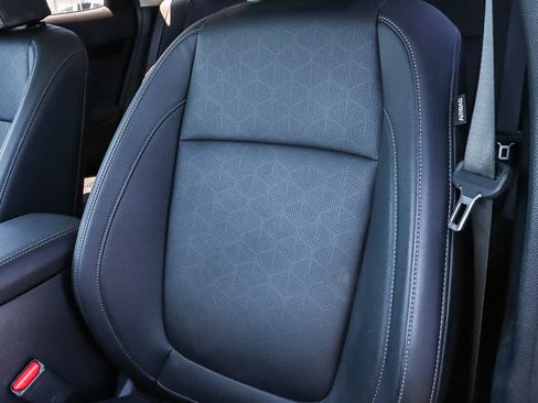 Used 2025 Kia Seltos EX FWD image 33