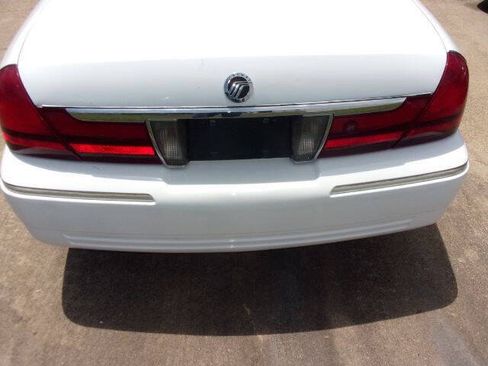 Used 2003 Mercury Grand Marquis GS RWD image 3