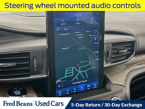 Used 2020 Ford Explorer Platinum w/ Premium Technology Package AWD/4WD image 18