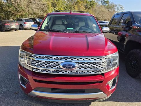 Used 2019 Ford Expedition Platinum image 2