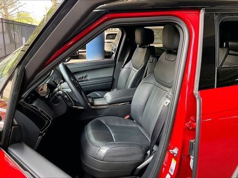 Used 2024 Land Rover Range Rover Sport SE image 7