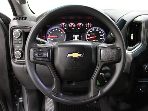 Used 2020 Chevrolet Silverado 1500 Custom w/ Custom Max Trailering Package image 10