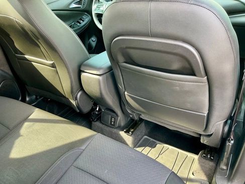 Used 2023 Buick Encore GX Select w/ Experience Buick Package image 27