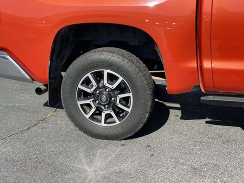 Used 2016 Toyota Tundra SR5 w/ TRD Off Road Package AWD/4WD image 27