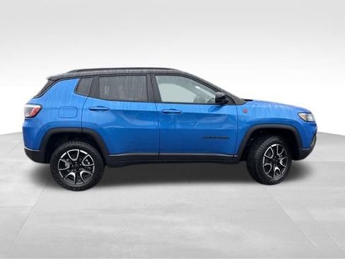New 2026 Jeep Compass Trailhawk image 8
