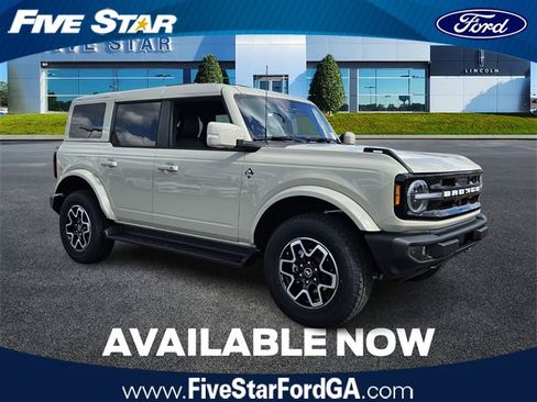 New 2025 Ford Bronco Outer Banks image 1