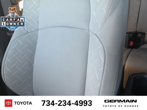Used 2025 Toyota Tacoma SR5 AWD/4WD image 32