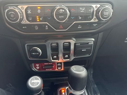 Used 2023 Jeep Wrangler Rubicon w/ Cold Weather Group image 12