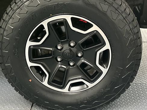 Used 2016 Jeep Wrangler Unlimited Rubicon AWD/4WD image 20