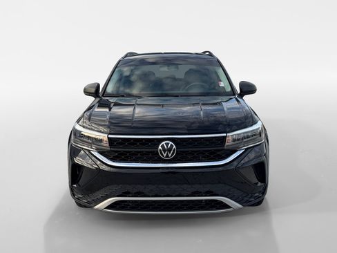 Certified 2022 Volkswagen Taos S image 13