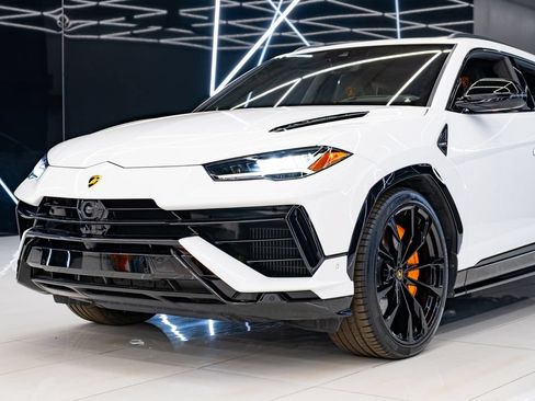 Used 2023 Lamborghini Urus S AWD/4WD image 4