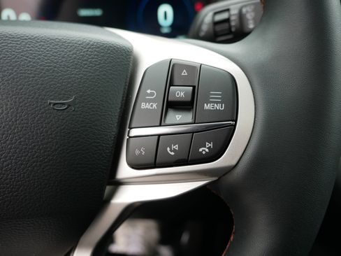Used 2026 Ford Explorer Active w/ Active Comfort Package AWD/4WD image 29
