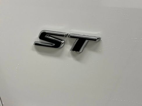 New 2026 Buick Enclave Sport Touring w/ Power Package image 14