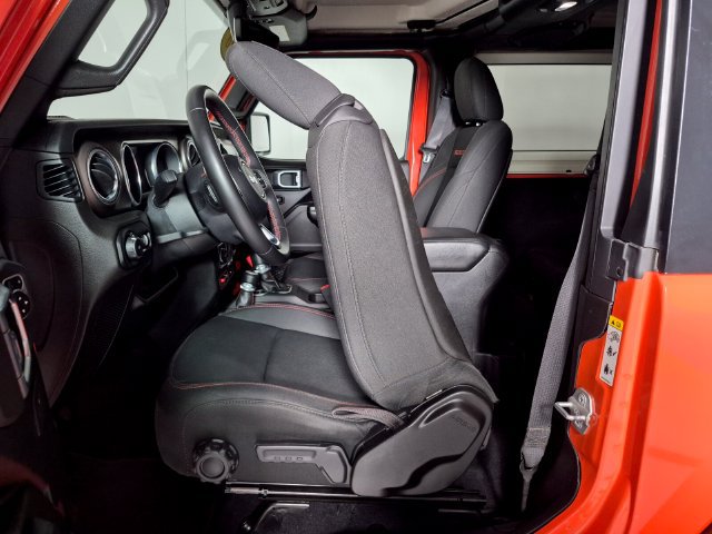 Used 2018 Jeep Wrangler Rubicon AWD/4WD image 28