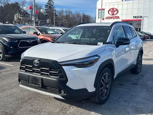 New 2026 Toyota Corolla Cross XLE image 3