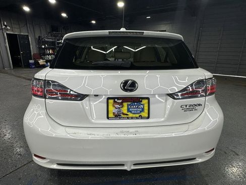 Used 2013 Lexus CT 200h w/ Premium Pkg w/Navigation image 4