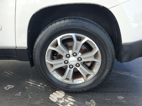 Used 2014 GMC Acadia SLT image 34