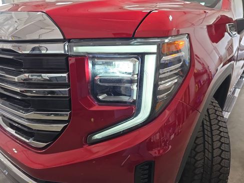 New 2026 GMC Sierra 1500 SLT w/ SLT Premium Package AWD/4WD image 34