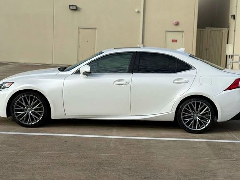Used 2014 Lexus IS 250 w/ Navigation Package RWD image 5