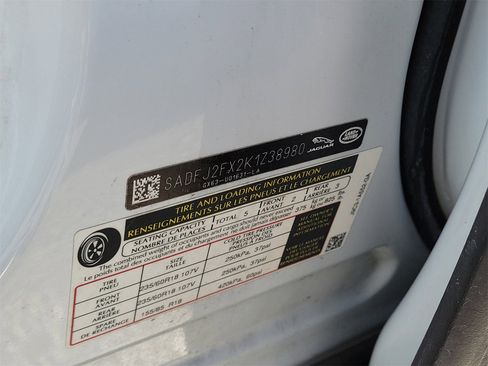 Used 2019 Jaguar E-PACE S image 17