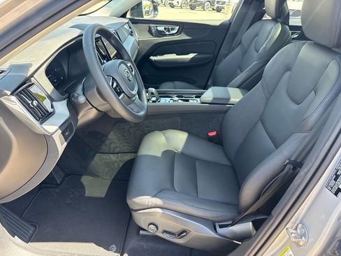 Certified 2025 Volvo XC60 B5 Plus AWD/4WD image 8