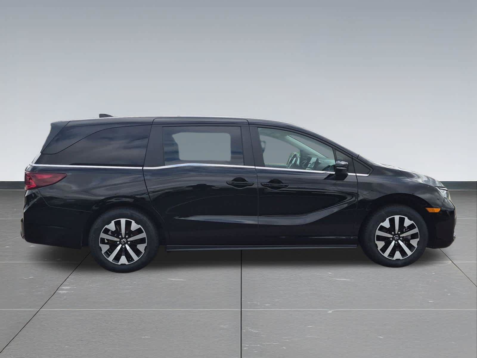 Certified 2025 Honda Odyssey EX-L image 7