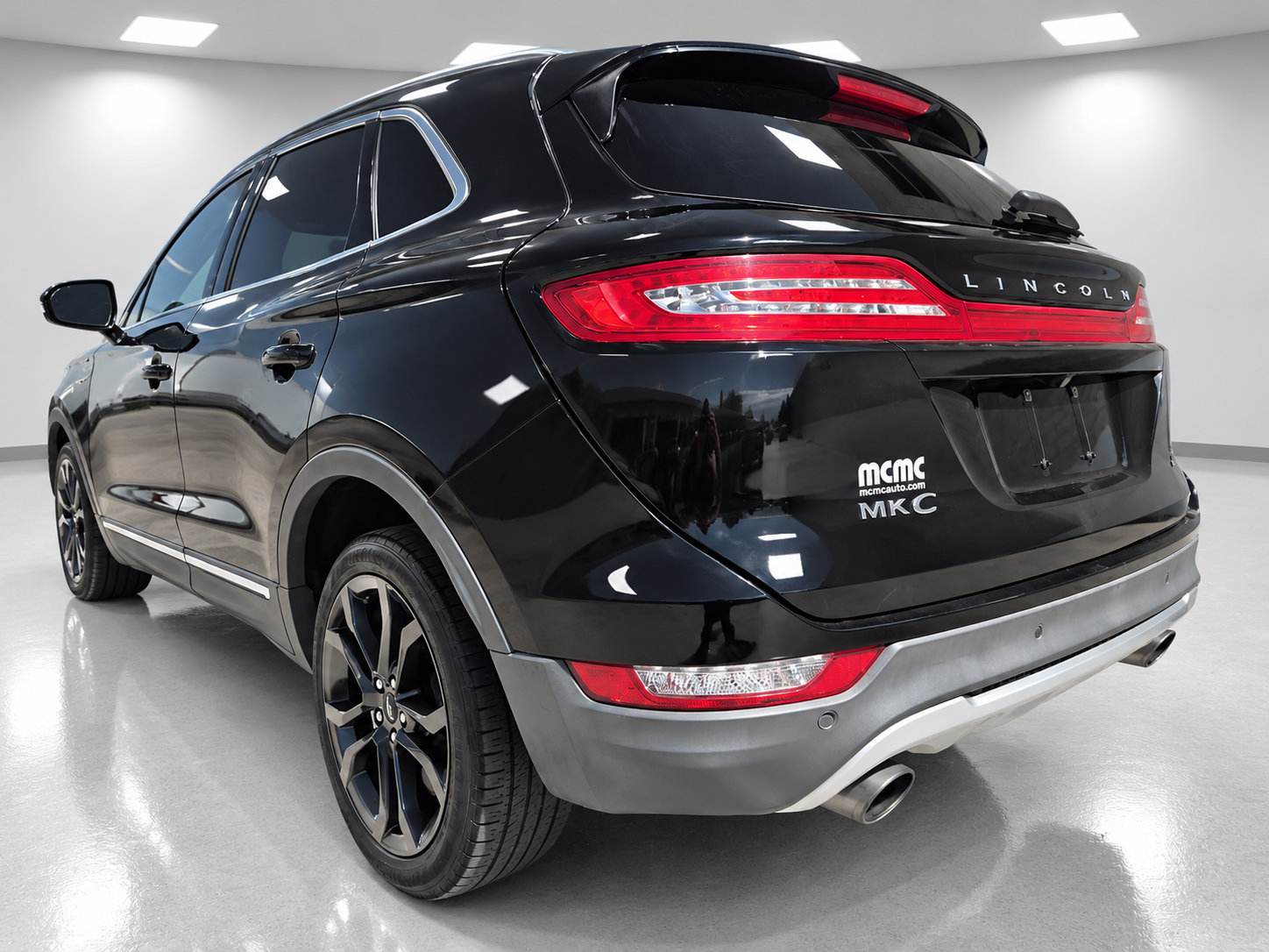 Used 2016 Lincoln MKC Select w/ Select Plus Package FWD image 6