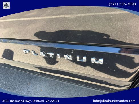 Used 2015 Ford Expedition Platinum AWD/4WD image 18