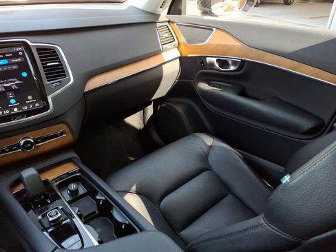 Certified 2023 Volvo XC90 B6 Core w/ Protection Package Premier AWD/4WD image 21
