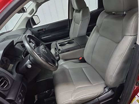 Used 2017 Toyota Tundra SR AWD/4WD image 29