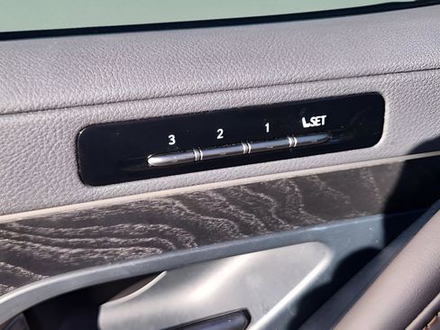 Used 2024 Lexus LX 600 4WD w/ Appearance Package image 80