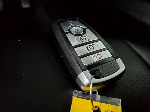 Used 2022 Ford Edge SEL w/ Convenience Package image 32