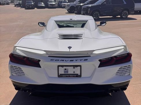 Used 2023 Chevrolet Corvette Stingray Premium Conv w/ Z51 Performance Package RWD image 7