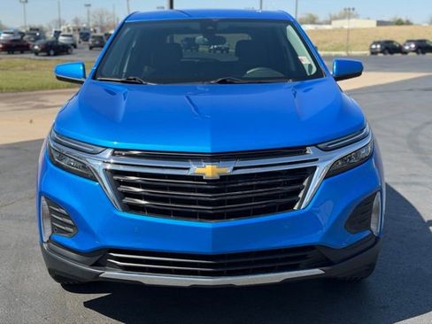 Used 2024 Chevrolet Equinox LT image 2