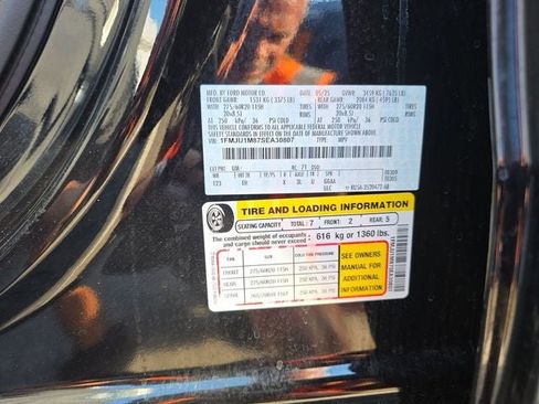 Used 2025 Ford Expedition Platinum AWD/4WD image 22