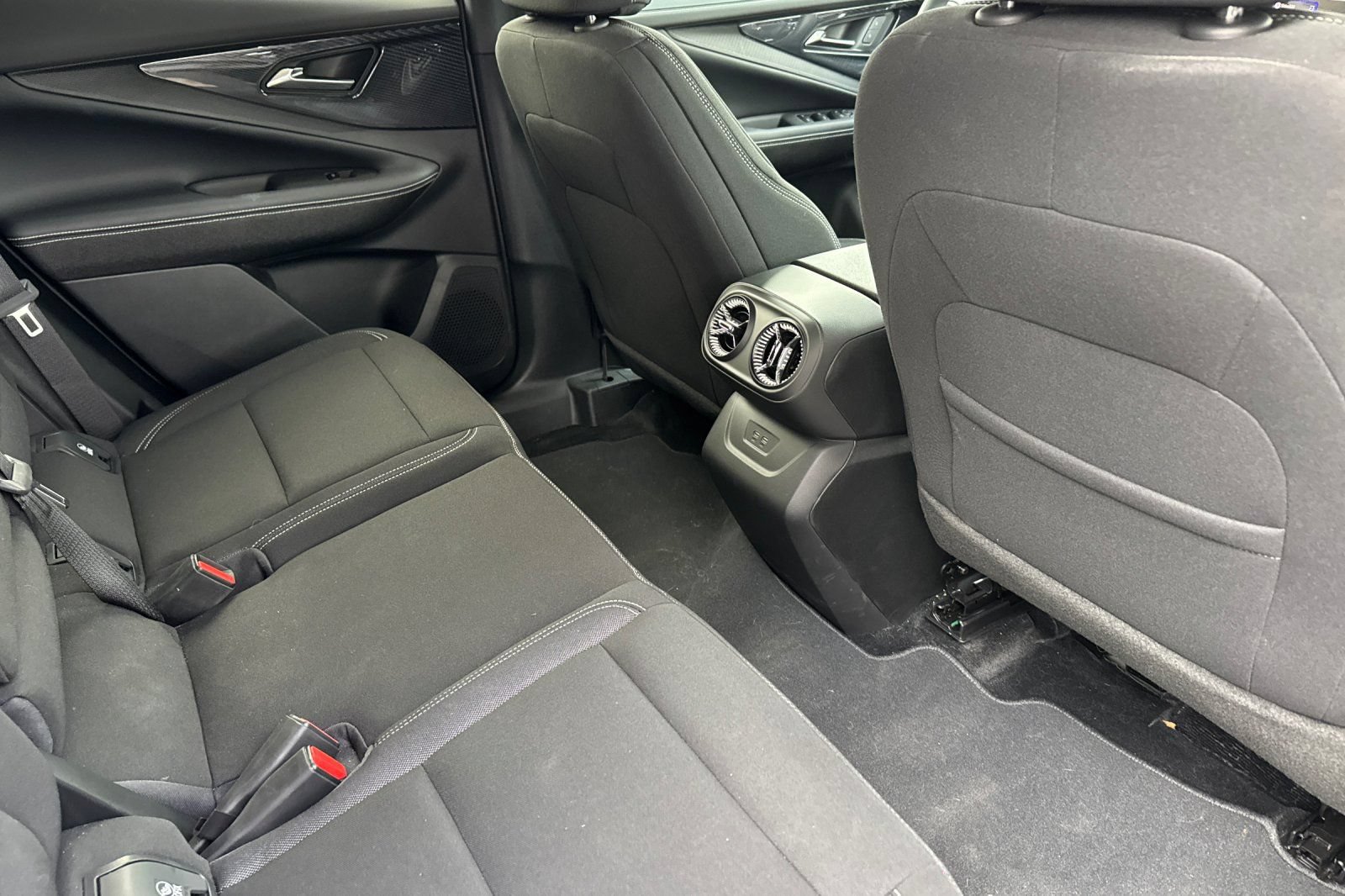 Used 2026 Chevrolet Blazer EV LT FWD image 18