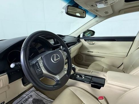 Used 2013 Lexus ES 350 FWD image 6