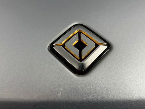 Used 2023 Rivian R1S Adventure image 12