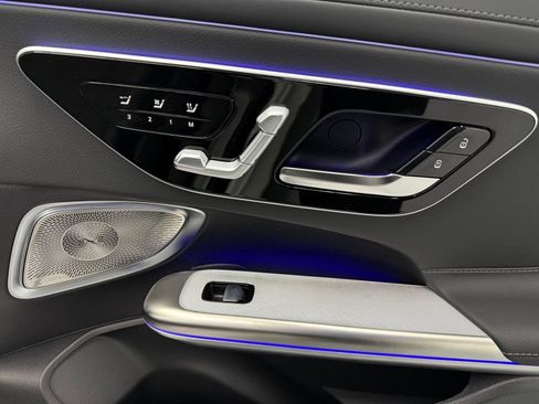 New 2026 Mercedes-Benz CLE 300 4MATIC Cabriolet image 21