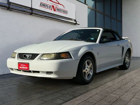 Used 2003 Ford Mustang Premium image 6