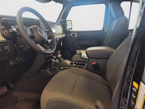 New 2026 Jeep Gladiator Sport image 13