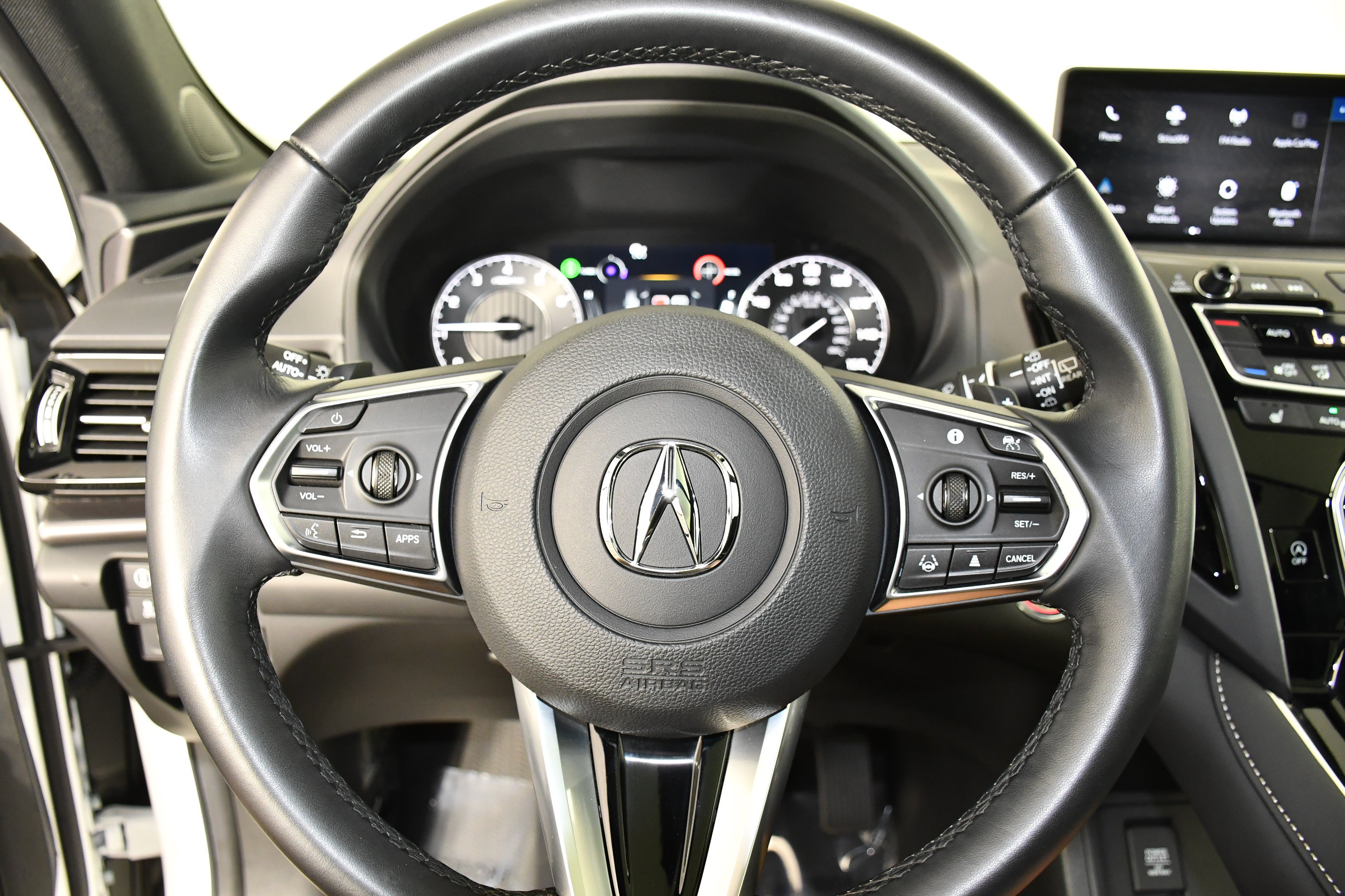 Used 2025 Acura RDX SH-AWD image 19