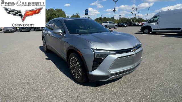 Used 2025 Chevrolet Blazer EV LT AWD/4WD image 5