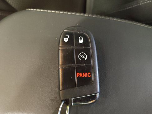 Used 2022 Jeep Renegade Altitude AWD/4WD image 32