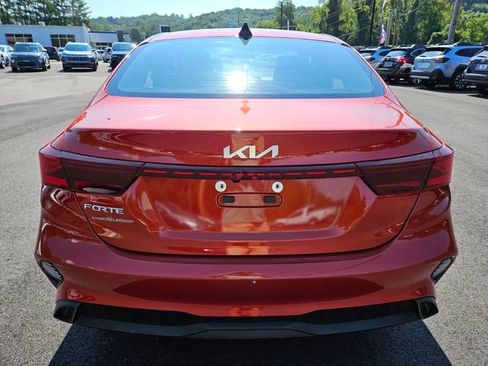 Used 2023 Kia Forte LXS w/ LXS Technology Package FWD image 6